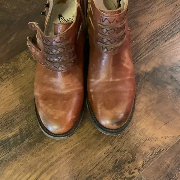 Freebird by Steven Cognac Leather Booties - Picture 2 of 8